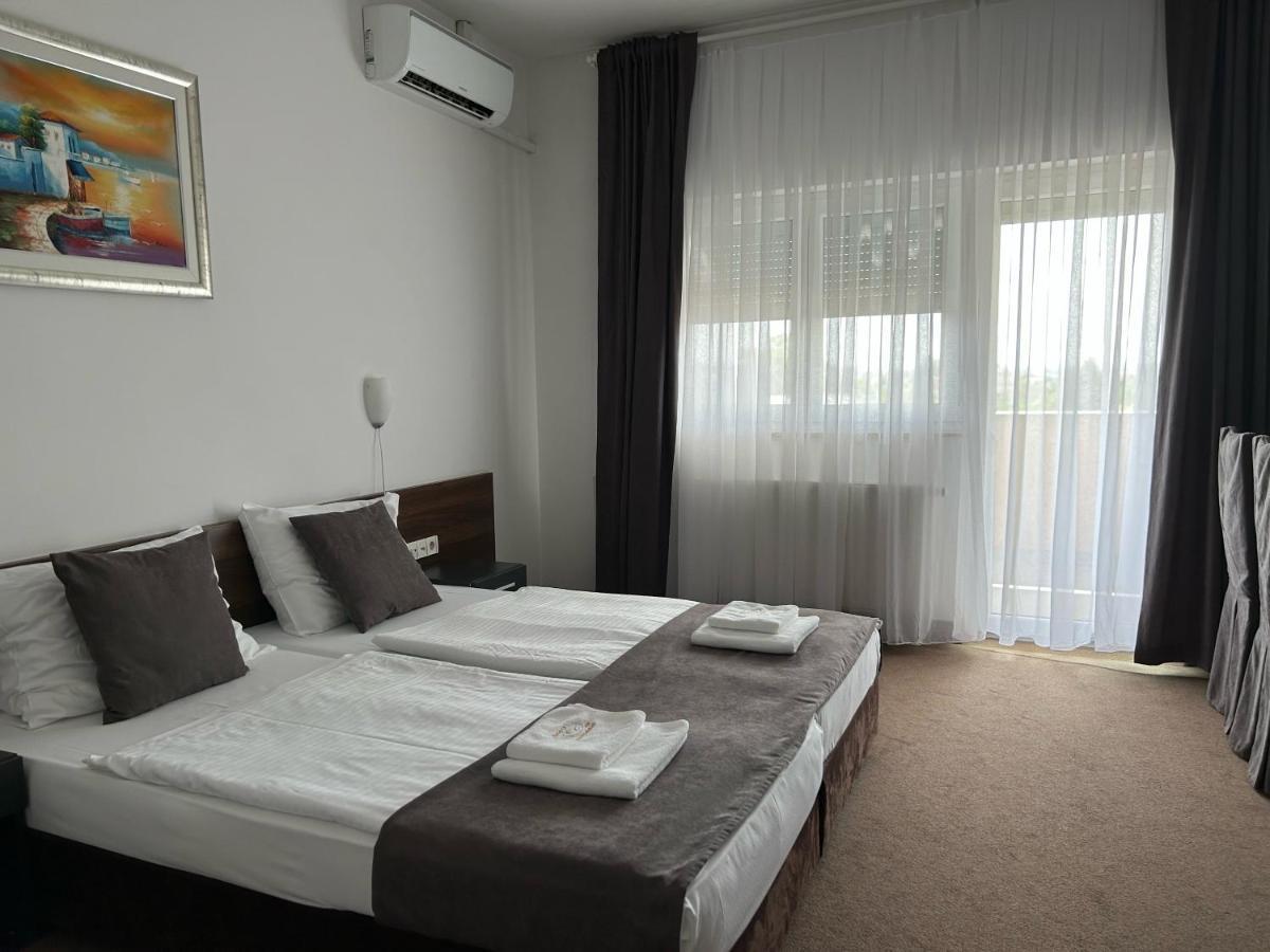 Rooms Laguna Sesvete Esterno foto