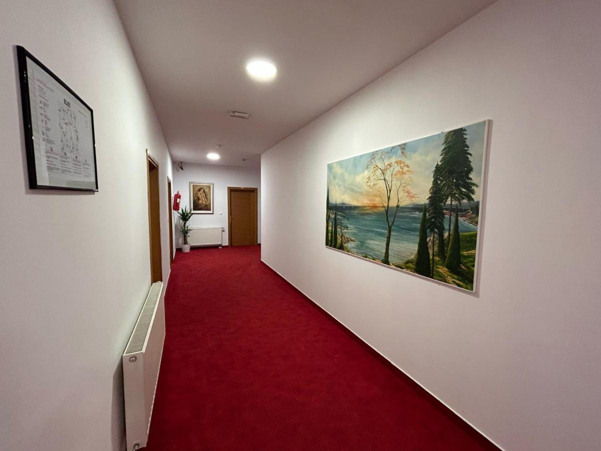 Rooms Laguna Sesvete Esterno foto